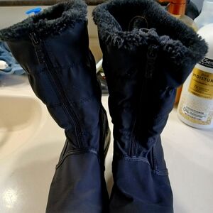 Women's winter boots size 6.5